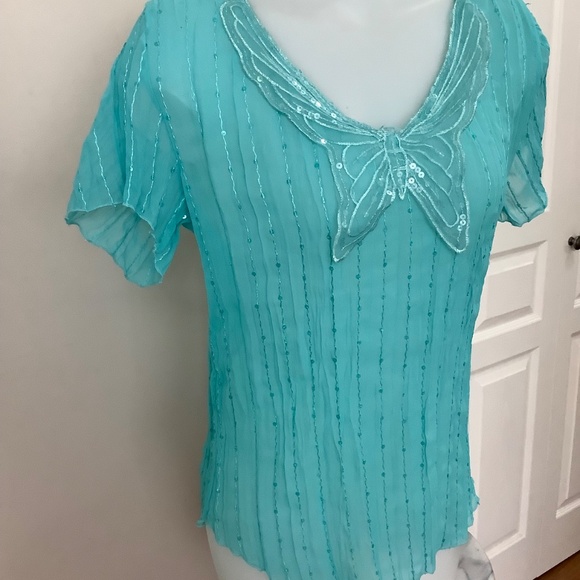 NWT Red Coral Dainty Butterfly Top fits MEDIUM - Picture 11 of 11